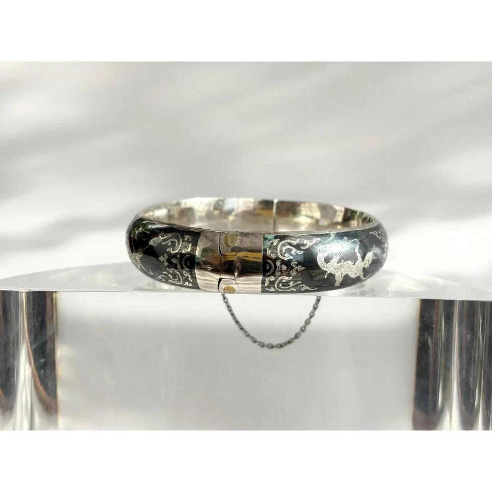 Siam Sterling Silver 925 Hand Carved Hinged Enclosure Vintage Bangle Bracelet - Picture 15 of 16